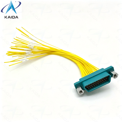 Conector Elétrico Micro-Retangular Série CDbF 33 Pinos. Classificação de Corrente de 3 A. Carcaça de Plástico. CDBF-33Z-15CM. Receptáculo Fêmea (com contatos fêmea).