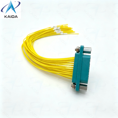 Conector Elétrico Micro-Retangular Série CDbF 33 Pinos. Classificação de Corrente de 3 A. Carcaça de Plástico. CDBF-33Z-15CM. Receptáculo Fêmea (com contatos fêmea).